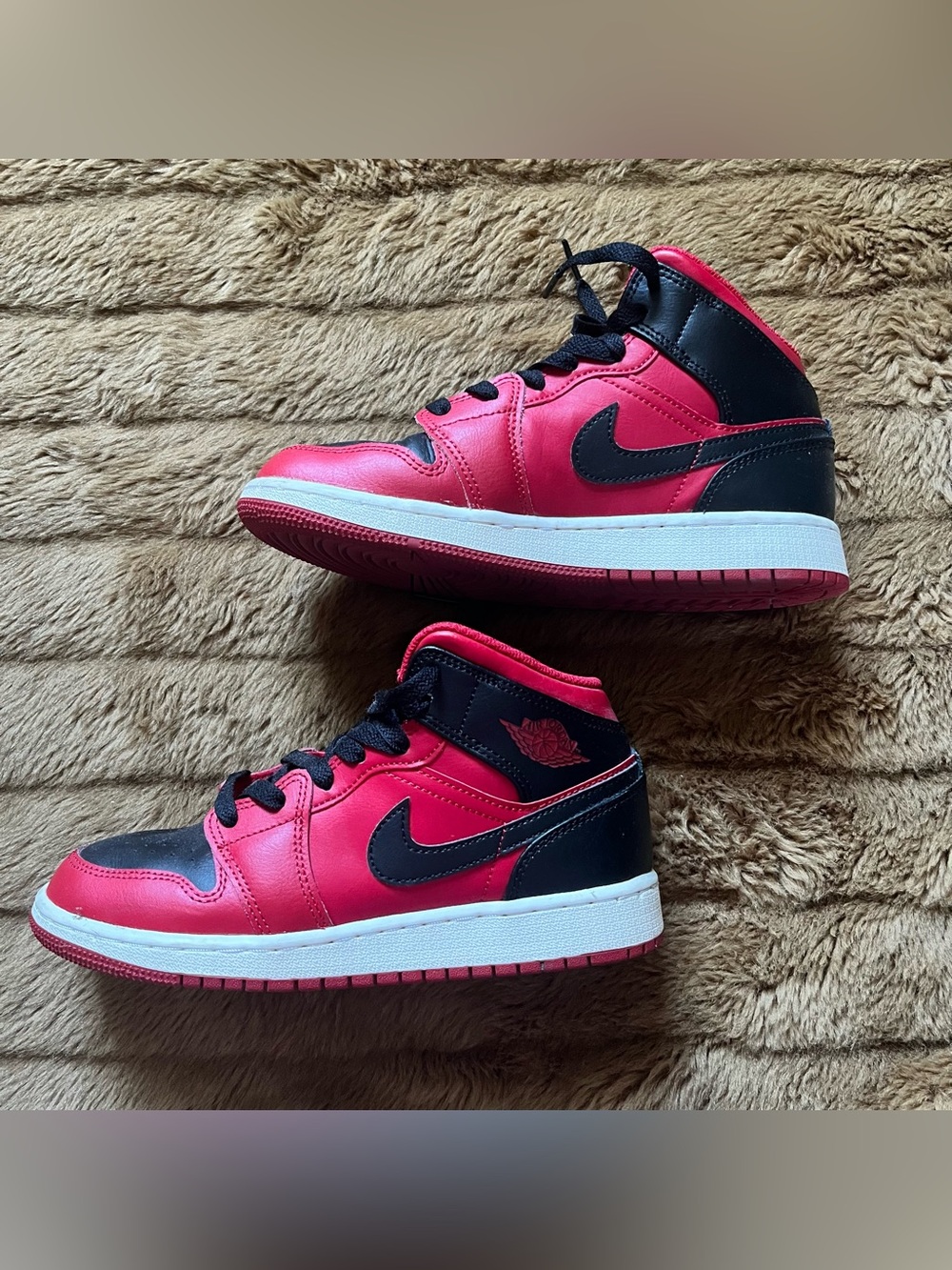 Nike Kids Black and Red Mid-Top Sneakers